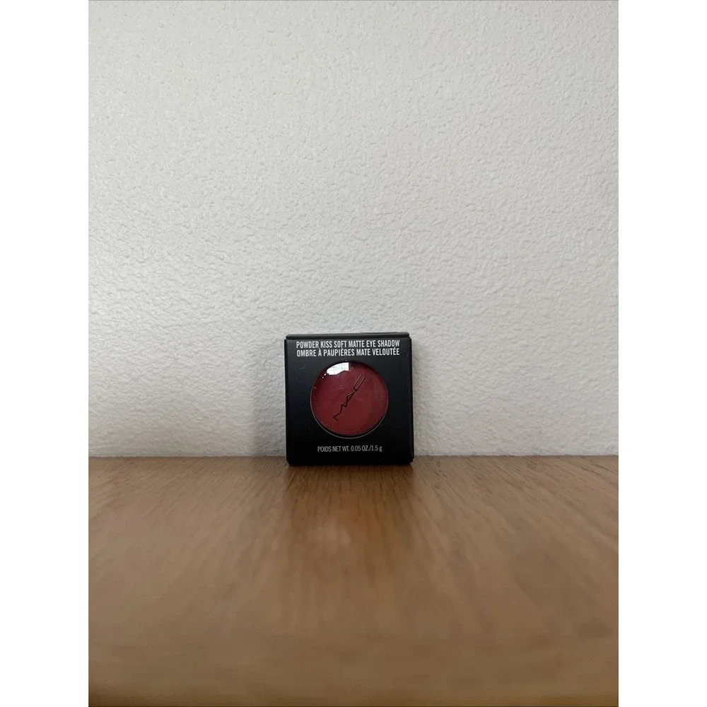 Mac powder kiss soft matte eyeshadow in werk, werk, werk
